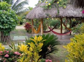 Cabañas Riviera Pacific，位于佩德纳莱斯的酒店