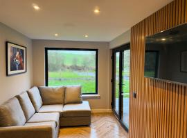 River Logie Lodges，位于Westfield的山林小屋