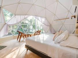 Glamping Mayan Glam，位于图卢姆的豪华帐篷