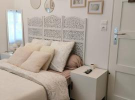 Chez Nathalie&Maxime，位于索雷兹的酒店