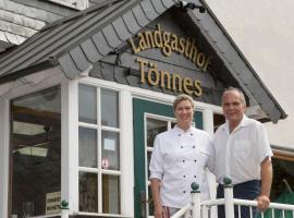 Landgasthof Tönnes，位于维佩尔菲尔特的酒店