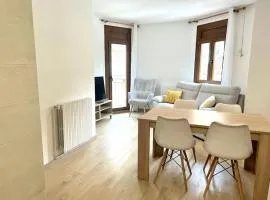 Apartament cèntric amb terrassa i balcó by RURAL D'ÀNEU