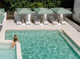 The Tamborine - Boutique Hotel，位于谭伯连山的酒店