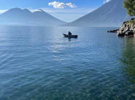 Casa Mike, San Marcos La Laguna，位于圣马科斯拉拉古纳的青旅