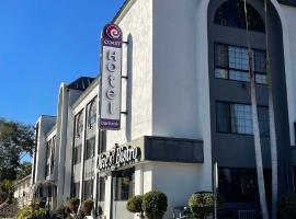 Coast Burbank Hotel，位于伯班克好莱坞伯班克机场 - BUR附近的酒店