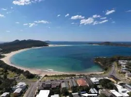Fingal Beach Shack