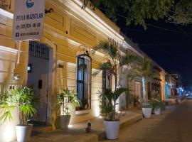 Hotel Perla Mazatlan，位于马萨特兰的酒店