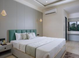 The Grand Neelam，位于赖布尔的酒店