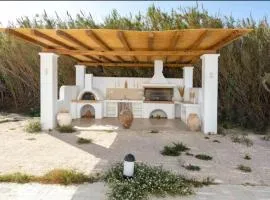 Lemonia Suites with outdoor BBQ area