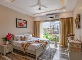 ELIVAAS Heaven in Hills Rockford 4 BHK Pet friendly villa with Pvt Pool
