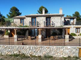 La Cueva de Miravet - villa de lujo en la cima de la montaña con vistas al mar，位于卡瓦内斯的酒店