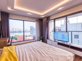 Luxe Paradise Residence Nhat Chieu，位于河内西湖区的酒店