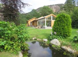 Lovely Home In Flekkefjord With Sauna，位于弗莱克菲尤尔的酒店