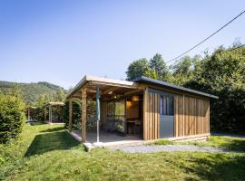 Huttopia Vallée de la Semois，位于瑟穆瓦河畔夫雷斯的酒店