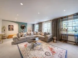 MASSIVE 200 SqM 3-Bedroom VILLA