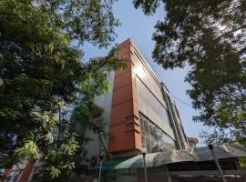 Hotel Shivneri，位于比拉斯布尔的酒店