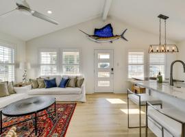 2 Mi to Beach and Fishing Pier Gulf Coast Retreat，位于Port O'Connor的酒店