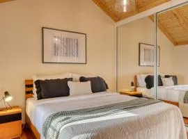 Ocean View Cottage a Home in Madeira