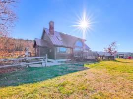 Hot Tub, Fire Pit and Grill Remote Springfield Home