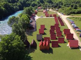 Rafting Center Drina Tara，位于Bastasi的酒店