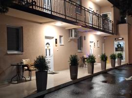 Apartments Green Beograd，位于Borča的酒店