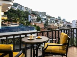 Pinnacle Resorts 179 - Adults Only，位于巴亚尔塔港的带停车场的酒店