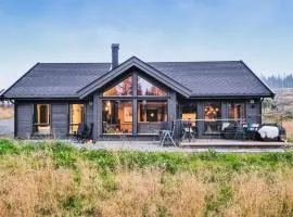 Lovely Home In Lillehammer With Kitchen