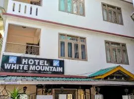 Keswani Group Hotel White Mountain - 200 Metres From MG Marg