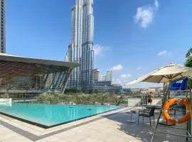 Near Burj Khalifa & Dubai Mall - 1BR in Grande Residence, Downtown - Allsopp & Allsopp