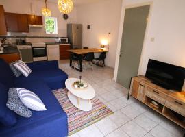 The Lemoni House - Skyathos- 2-bedroom apartment，位于斯基亚索斯镇的自助式住宿