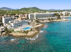 Hotel Atolon & Kaafu Beach Club，位于卡拉博纳的酒店