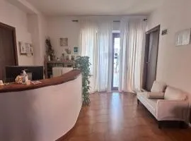 Giorgia Airport 2 Fiumicino