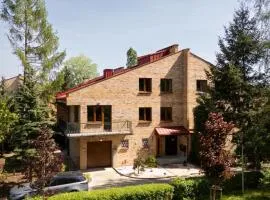 Golden Home Saska Kępa&Boutique Villa in the Heart of Warsaw