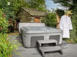 Bluebell Wood Cottage - with hot tub