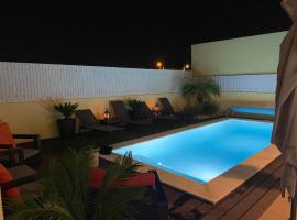 Zion guest house，位于阿尔马达的酒店