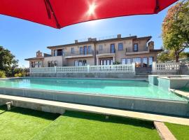 LOS ALTOS HILLS CALIFORNIA MANSION near STANFORD，位于Los Altos Hills的酒店