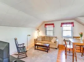 Quiet Country Living Farmhouse Apt Near Hudson!