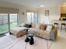 Special offer! Jap-inspired stay with Lakeside view Room OR Entire House