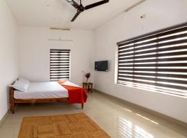 Rams Guest House Samudra-Walk to Cliff,Odayam,Black Beach Varkala，位于瓦尔卡拉的旅馆