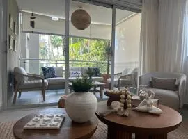 Luxury 2 Bedroom Apartment, 1 Min Walk to Punta Popy Beach, Pool, AC, Fast WiFi, Las Terrenas