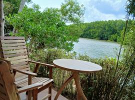 Ginger Harmony Guesthouse and Cafe，位于坦加拉的酒店