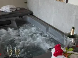 Eden House, Cocon sensuel et romantique avec jacuzzi