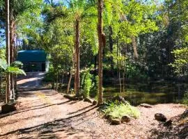 LAKE VIEW CHALET Australia Zoo close by