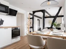 Ferienhaus Ahorn, wunderschöne, neue Wohnungen, ideal für Ausflüge ins Phantasialand, die Städte Köln, Brühl und Bonn oder die Eifel