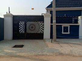 Luxury Egbeda Apartments，位于Okunola的酒店