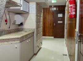 Dalmo Hotel，位于格拉瓦塔尔的酒店