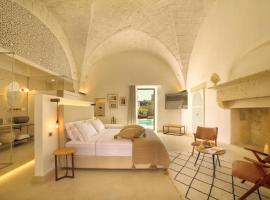 Masseria Corte degli Aromi Luxury Suites，位于奥特朗托的酒店