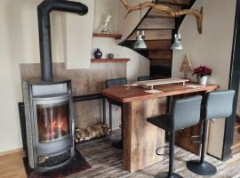 gemütliches Ferienhaus mit Kamin - Holiday and Nature Wallendorf，位于Wallendorf的酒店