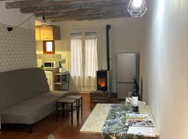 Apartamento La Bodeguita，位于巴尔巴斯特罗的酒店