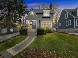 Charming Ann Arbor Retreat Near DT & Attractions home